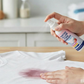 Potente spray quitamanchas para tejidos: sin productos químicos agresivos, apto para pieles sensibles. Elimina las manchas antiguas y incrustadas en camisetas, pantalones y ropa de cama.