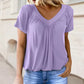 Camisetas casuales de verano para mujer Dokotoo de manga corta con cuello en V - Ajuste holgado y cómodo con fruncido.